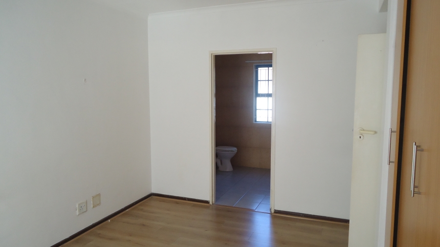 3 Bedroom Property for Sale in Gordons Bay Central Western Cape